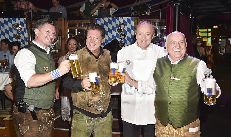 Moderator Helli Strasser, Francis Fulton-Smith, Alfons Schuhbeck und Dr. Axel Munz.