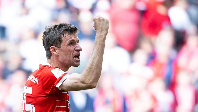Thomas Müller bejubelt sein Tor im Bundesligaspiel gegen Borussia Dortmund (4:2).