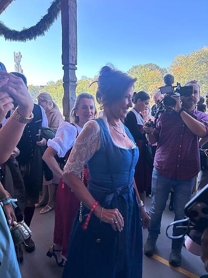 Unternehmerin Dagmar Wöhrl in Käfers Wiesn-Schänke Unternehmerin Dagmar Wöhrl in Käfers Wiesn-Schänke