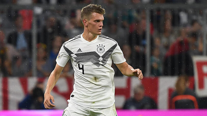 MATTHIAS GINTER - NOTE 3: Weder bei der WM 2014 noch bei der WM 2018 durfte er eine einzige Minute ran. Gegen die Franzosen sollte er die rechte Seite dicht machen. Hauptziel: Fehlervermeidung.