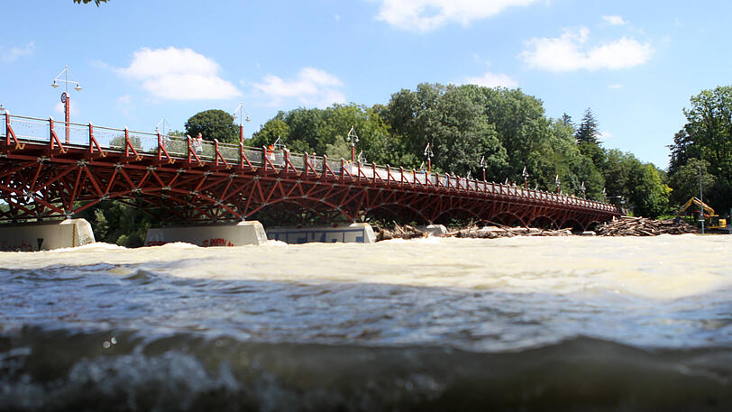 Der Fluss führt noch jede Menge Wasser.