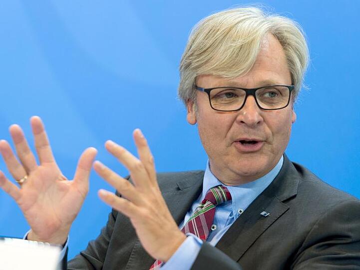 "Unter einen generellen Verdacht gestellt" - Martin Wansleben, Hauptgeschäftsführer des Deutschen Industrie- und Handelskammertages.