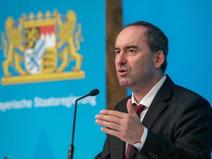 Hubert Aiwanger (Freie Wähler), Staatsminister für Wirtschaft, Landentwicklung und Energie. Foto: Peter Kneffel/dpa/Archivbild