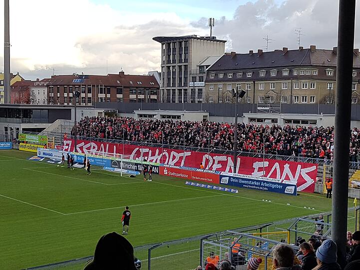 Auch die Sechzig-Fans beteiligen sich am Protest gegen die Kommerzialisierung im Fußball.