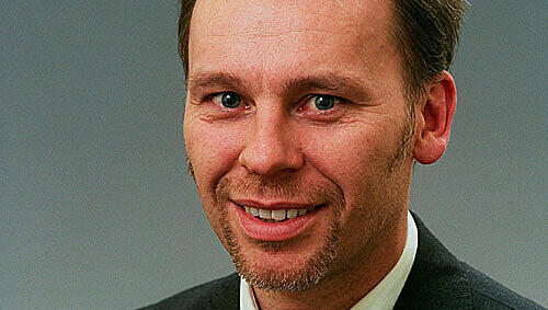 Stephan Bratzel ist Experte für Automobilwirtschaft und Professor am „Center for Automotive Stephan Bratzel ist Experte für Automobilwirtschaft und Professor am „Center for Automotive