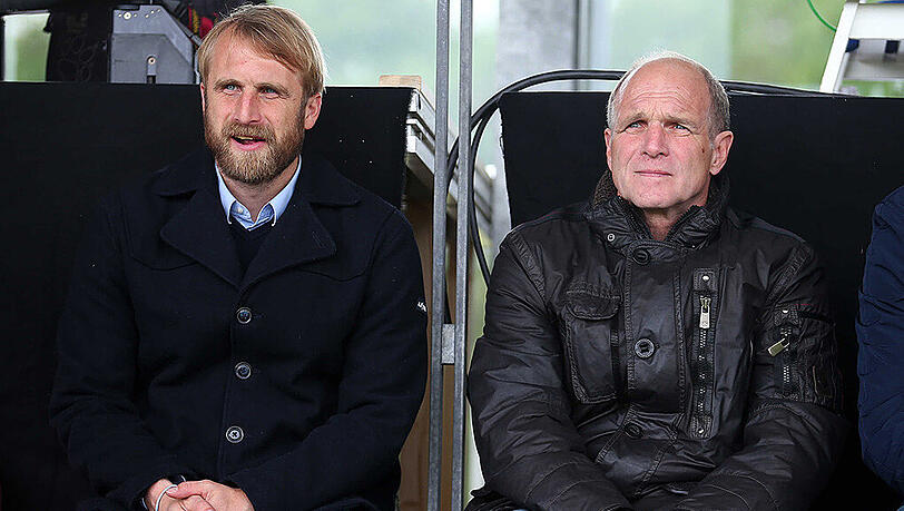 Wie der Vater, so der Sohne: Daniel Bierofka (l.) wechselte nach seiner aktiven Laufbahn beim TSV 1860 wie Papa Willi an die Seitenlinie - und hilft nun schon zum zweiten Mal bei den Profis als Interimstrainer aus. Wie der Vater, so der Sohne: Daniel Bierofka (l.) wechselte nach seiner aktiven Laufbahn beim TSV 1860 wie Papa Willi an die Seitenlinie - und hilft nun schon zum zweiten Mal bei den Profis als Interimstrainer aus.