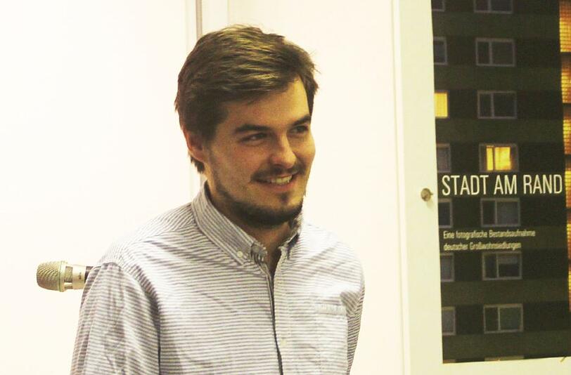 Ben Kuhlmanns Fotografien zu Großwohnsiedlungen sind noch bis 28.3. im Stadtteilbüro zu sehen.