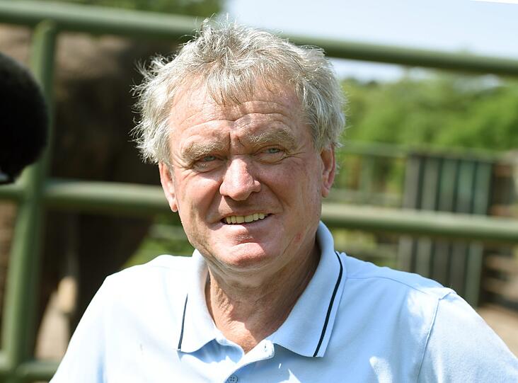Sepp Maier (73): Niemand stand für den FC Bayern öfter im Tor als er: 699 Pflichtspiele absolvierte Sepp "die Katze von Anzing" Maier für den Verein. Rekord!