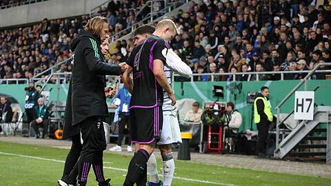 Musste von Platz geführt werden: Matthijs de Ligt.
