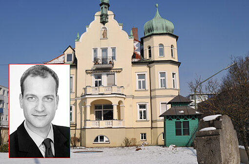 Robert Heimbach freut sich auf das Sommerspektakel "100 Jahre Eingemeindung Berg-am-Laim". Idyllisch: die Grundler Villa in der Berg-am-Laimstraße 81.
