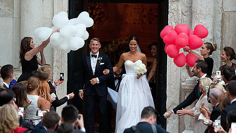 Glückliches Ehepaar: Bastian Schweinsteiger und Ana Ivanovic am Mittwochabend in Venedig.