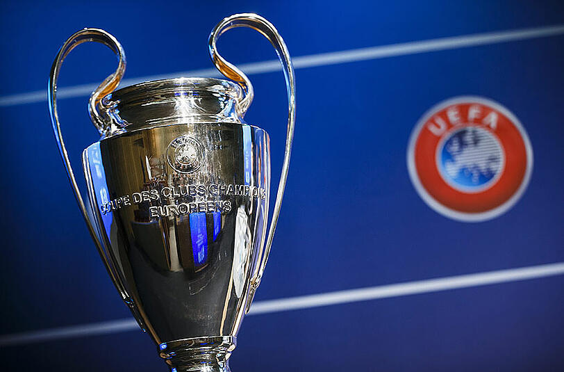 Das Objekt der Begierde: Auf dem Weg zum Henkelpott droht den Bayern im Achtenfinale ein Hammer-Los.