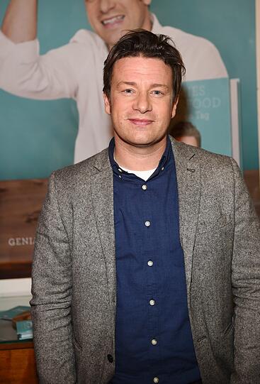 TV-Koch Jamie Oliver scheint bei den Namen seiner Kinder den Vogel abgeschossen zu haben: Poppy Honey Rosie, Daisy Boo Pamela, Petal Blossom Rainbow, Buddy Bear Maurice und River Rocket Blue.