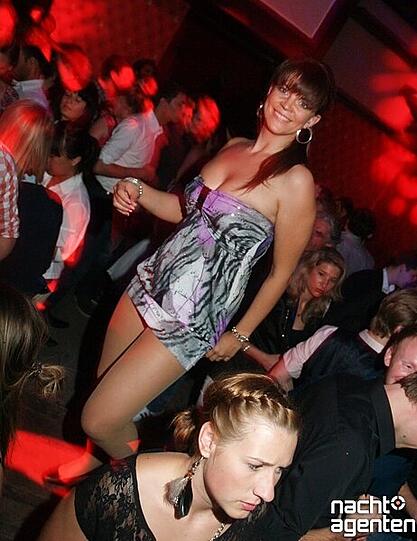 Extrem viel nackte Haut gab?s am Freitag beim 8 Jahre Partypusher im Sugar zu sehen. Mehr Bilder unter: www.nachtagenten.de.