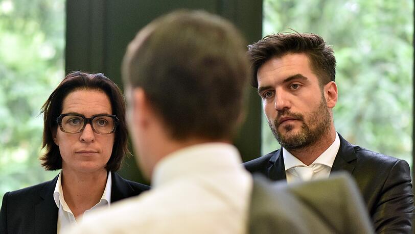 Die Oberstaatsanwältin Christiane Serini (l) und der Staatsanwalt Florian Opper. Die Oberstaatsanwältin Christiane Serini (l) und der Staatsanwalt Florian Opper.