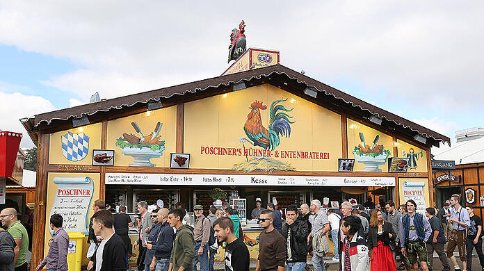 Ein alter Bekannter kehrt wohl auf die Wiesn zurück: Poschner's Hühner- und Entenbraterei hat nach einigen Nachbesserungen gute Chancen auf einen Standplatz.