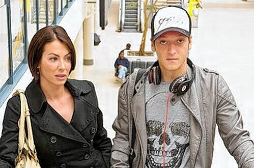 Seit einem Jahr ein Paar: Özil und Anna-Maria, Schwester von Pop-Queen Sarah Connor.