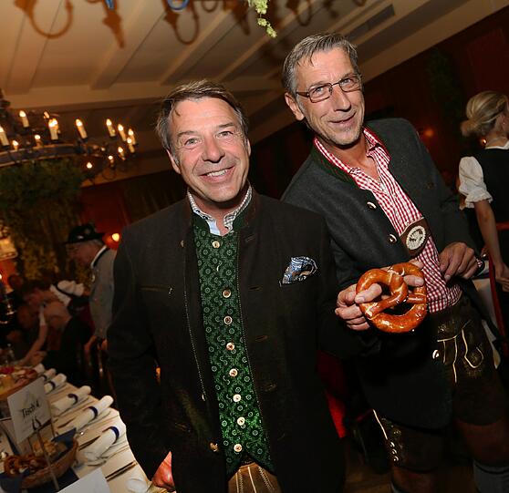... und Patrick Lindner mit seinem Freund Peter Schäfer.