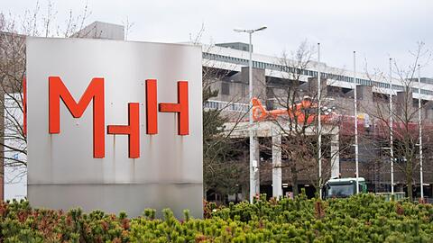 Die Ermittlungen gegen den Arzt der Medizinischen Hochschule Hannover (MHH) laufen seit vergangenem Jahr. (Archivbild)