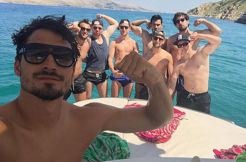 Mats Hummels im Urlaub anstatt beim DFB - dieses Bild sorgte im Web für Aufregung.