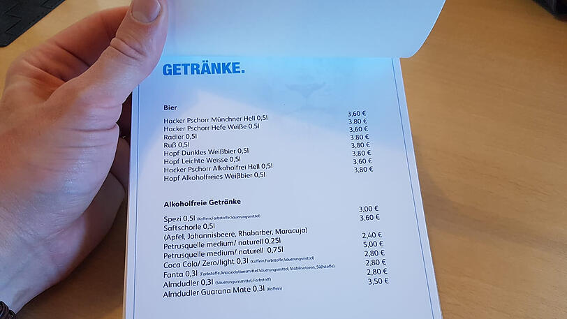 Die Speisekarte im neuen Löwen-Stüberl.