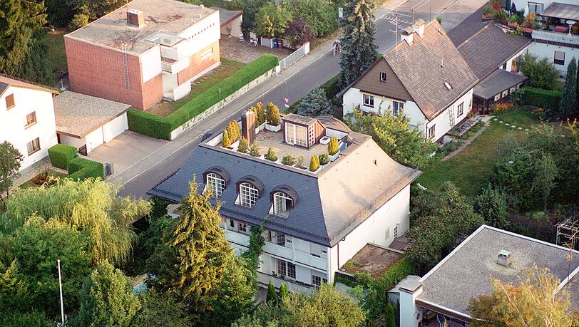 Gestörte Ordnung: In den Münchner Gartenstädten herrscht bereits baulicher Wildwuchs - groß neben klein. Die Stadt will sich die Planungshoheit nun wieder sichern.