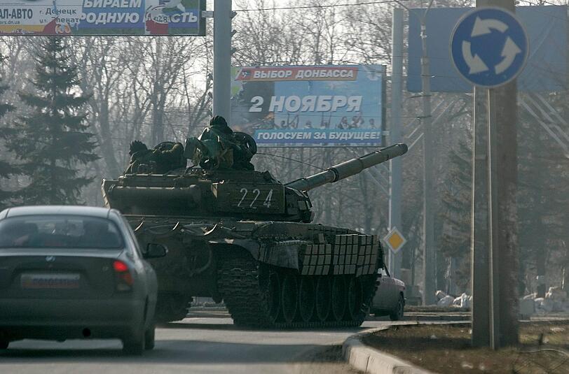 Die Waffenruhe in der Ostukraine ist offenbar gebrochen: Es werden Verstöße gegen die Feuerpause von Minsk vermeldet