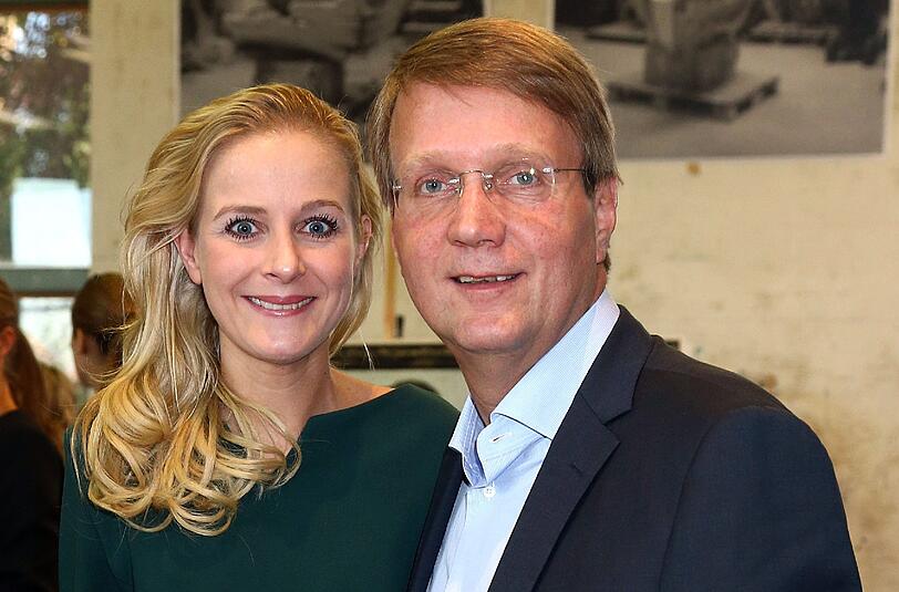 Nina Hebisch und Ronald Pofalla haben am Wochenende in Mühlheim an der Ruhr geheiratet.
