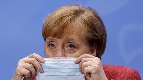 Bei den Besprechungen zwischen Kanzlerin Angela Merkel und den Ministerpräsidenten der Länder wurden kaum konkrete Entscheidungen getroffen.