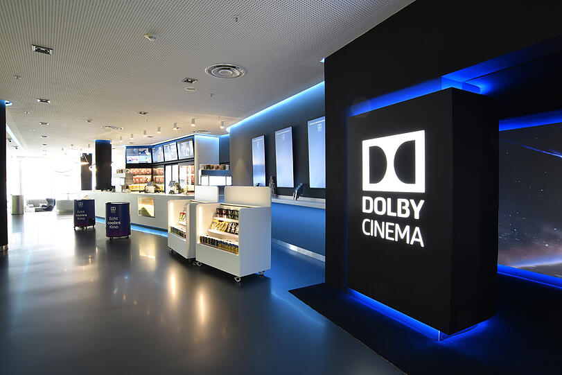 Dolby Cinema steht auch für innovatives Design. Die Einstimmung auf den Film beginnt bereits im Foyer.