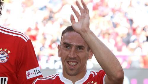 Im letzten Saisonspiel gegen Stuttgart trug Ribéry schon das Bayern-Trikot für die neue Saison - zum ersten und zum letzten Mal?