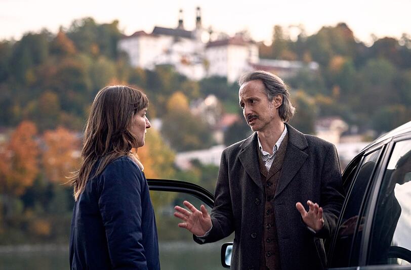 Diesmal ermitteln Frederike Bader (Marie Leuenberger) und Ferdinand Zankl (Michael Ostrowski) vor herbstlicher Kulisse in der Drei-Fl&uuml;sse-Stadt.