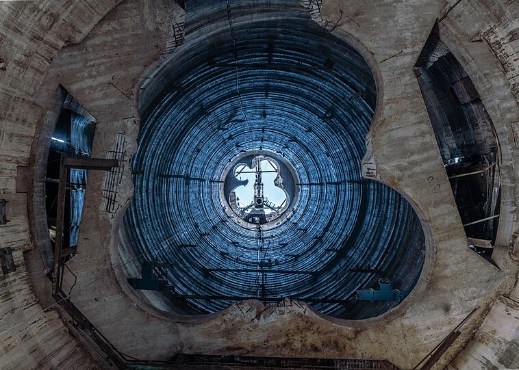 Ein letzter Blick von unten in den Schacht des Kamins.