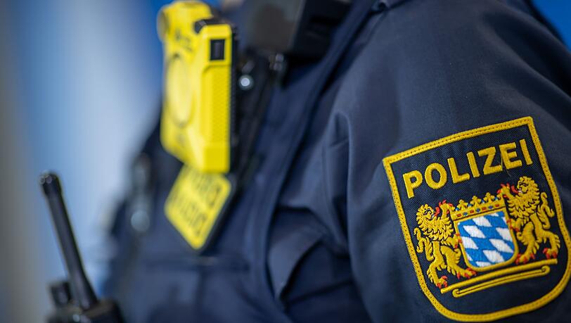 Die Polizei München fahndet nach einem flüchtigen Vergewaltiger.