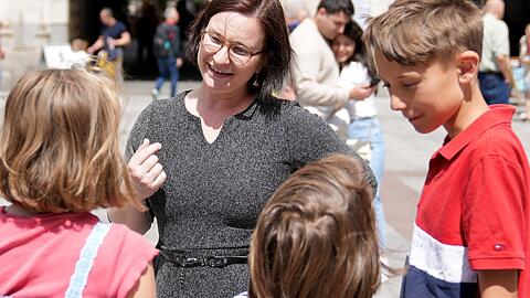 Maria Deingruber ist Mitarbeiterin der dritten Bürgermeisterin. Eine ihrer Aufgaben ist es, sich im Kinder- und Jugendrathaus mit dem Anliegen der jüngeren Münchnerinnen und Münchner auseinanderzusetzen.