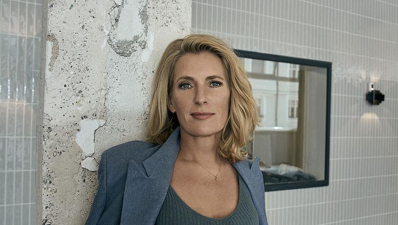Maria Furtwängler eröffnet mit dem "Tatort: König in Gelb" die neue Primetime-Krimisaison am Sonntag im Ersten. Der Film funktioniert im Sinne eines Spannungsstücks und als Demenz-Drama. Welche Rolle spielt die Krankheit und die Angst vor ihr im Leben der an diesem Abend 60 Jahre alt werdenden Schauspielerin? Maria Furtwängler eröffnet mit dem "Tatort: König in Gelb" die neue Primetime-Krimisaison am Sonntag im Ersten. Der Film funktioniert im Sinne eines Spannungsstücks und als Demenz-Drama. Welche Rolle spielt die Krankheit und die Angst vor ihr im Leben der an diesem Abend 60 Jahre alt werdenden Schauspielerin?