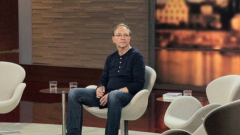 Der Spaßmacher und "das Versprengte": Am Samstag ist Olli Dittrich in einer Talkshow-Persiflage im Ersten zu sehen Der Spaßmacher und "das Versprengte": Am Samstag ist Olli Dittrich in einer Talkshow-Persiflage im Ersten zu sehen