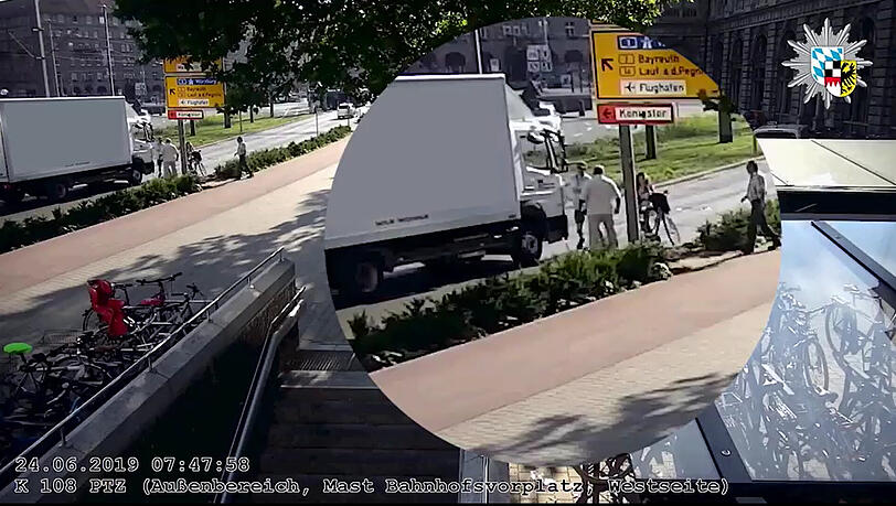 Aufmerksame Passanten in Nürnberg stoppen einen herrenlosen Lkw, der eine Straße entlang rollt. Aufmerksame Passanten in Nürnberg stoppen einen herrenlosen Lkw, der eine Straße entlang rollt.