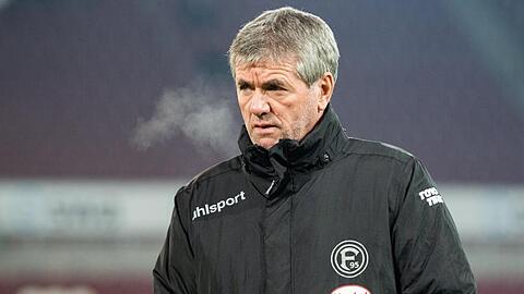 Ist bei Fortuna Düsseldorf in die Kritik geraten: Trainer Friedhelm Funkel.