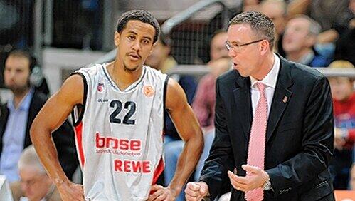 Es hat nicht sollen sein: Bambergs Trainer Chris Fleming und Topscorer Brian Roberts enttäuscht. Es hat nicht sollen sein: Bambergs Trainer Chris Fleming und Topscorer Brian Roberts enttäuscht.