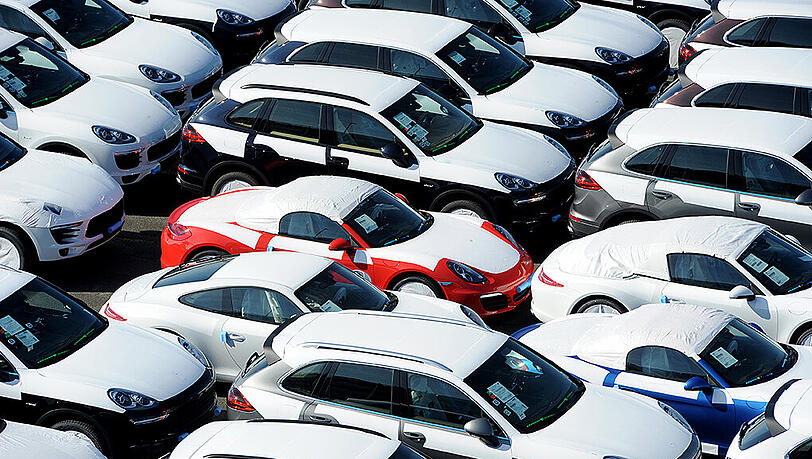 Erstmals konnte Porsche mehr als 200 000 Sport- und Geländewagen in einem Jahr verkaufen. Foto: Ingo Wagner Erstmals konnte Porsche mehr als 200 000 Sport- und Geländewagen in einem Jahr verkaufen. Foto: Ingo Wagner