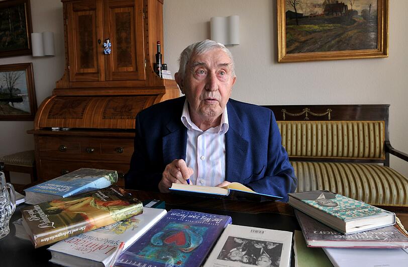 Der Schriftssteller Georg Lohmeier.