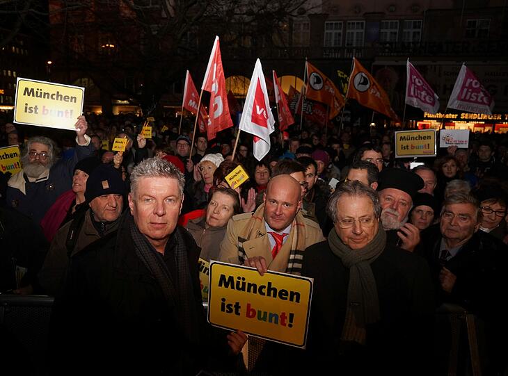 Die "München ist bunt"-Kundgebung: Rund 20 000 Teilnehmer demonstrierten für ein tolerantes und weltoffenes München.