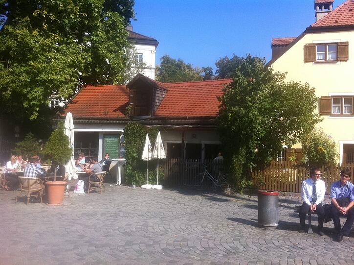 Zum Wohlfühlen: der Wiener Platz.