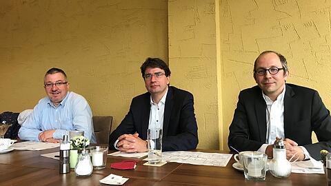 Die SPD-Fraktionschefs Christian Müller (Rathaus), Florian von Brunn (Landtag) und Verkehrssprecher Nikolaus Gradl.