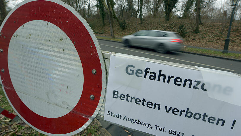 Evakuierung in Augsburg: Auch der Autoverkehr ist betroffen.