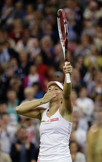 Sexy Tennis-Hoffnung: So verzaubert Angelique Kerber Wimbledon. Die schönsten Bilder!