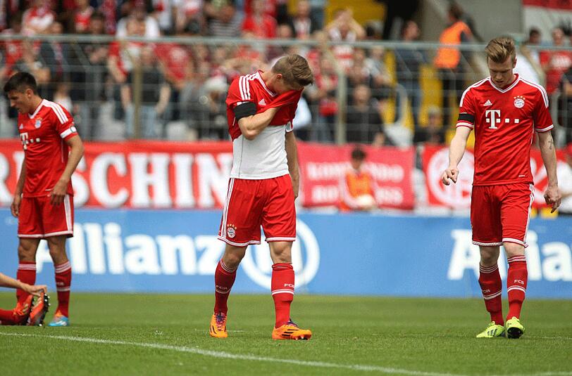 Enttäuschung pur: Die Bayern-Amateure verpassten den Aufstieg in die 3. Liga durch ein Tor in der Nachspielzeit.