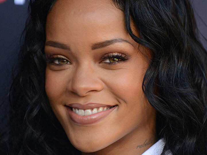 Legt sich mit dem US-Sender CBS an: Rihanna