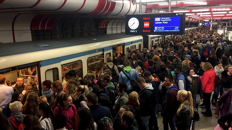 Immer wieder kommt es bei der U-Bahn zu Problemen. Die FDP fordert nun eine Zusammenfassung aller Störungen aus dem letzten Jahr. (Archivbild)